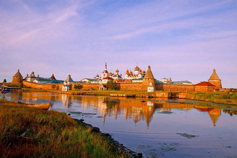 Monastère Solovestski - Îles Solovki - Photo © Michel Drachoussoff