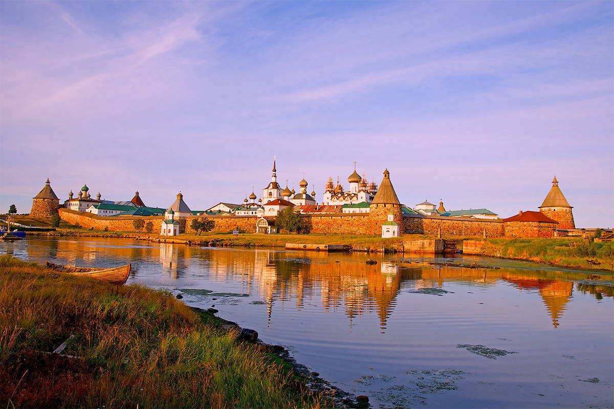 Monastère Solovestski - Îles Solovki - Photo © Michel Drachoussoff